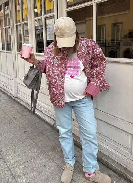 Women's Warm and Comfortable Insulated Jacket for Fall and Winter