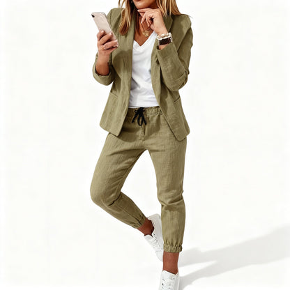 Chic Women's Blazer and Jogger Set – Coordinated Blazer and Pant Ensemble